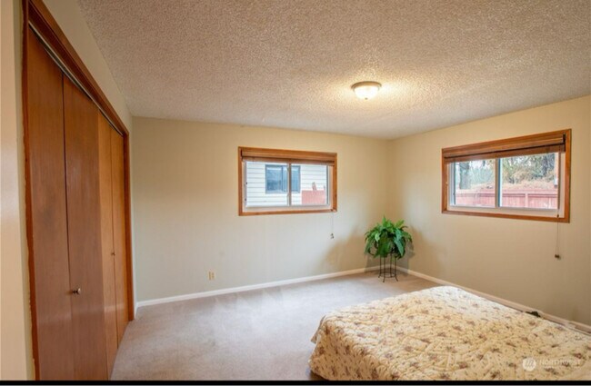 Photo - 21855 Rd 7 NW