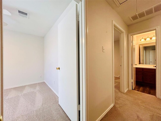 Photo - 8508 Apple Carrie Cove