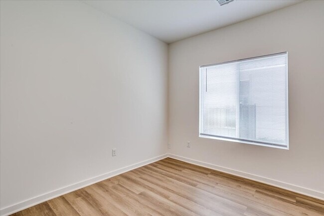 15409 W Josephine St