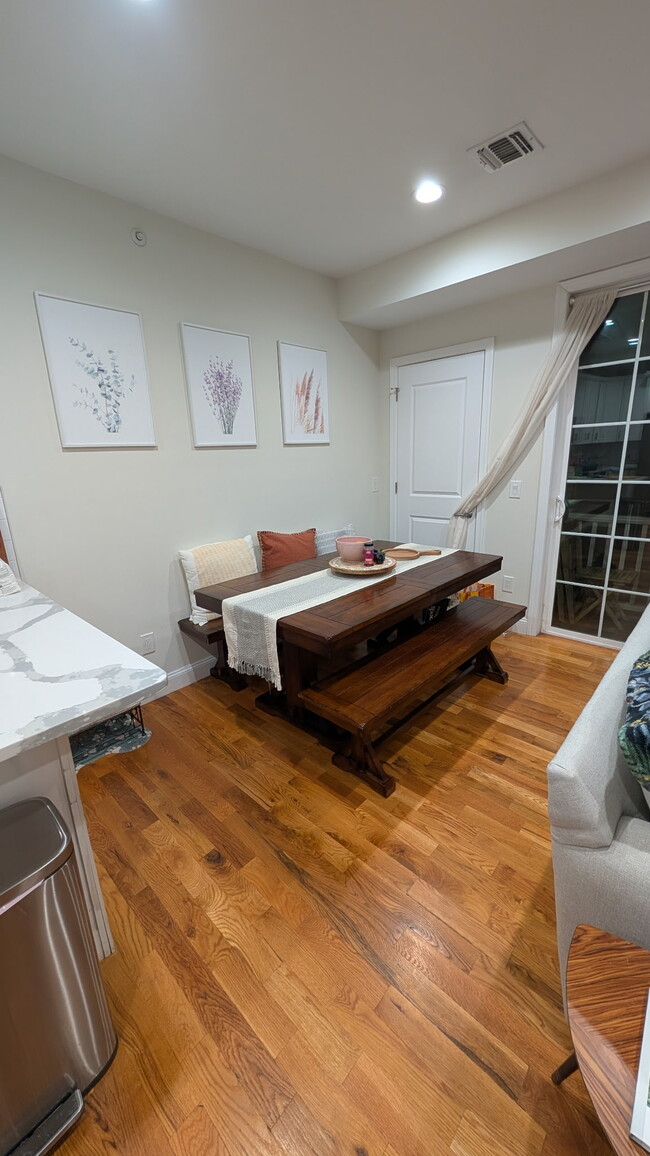 Photo - 104 Broughton Ave