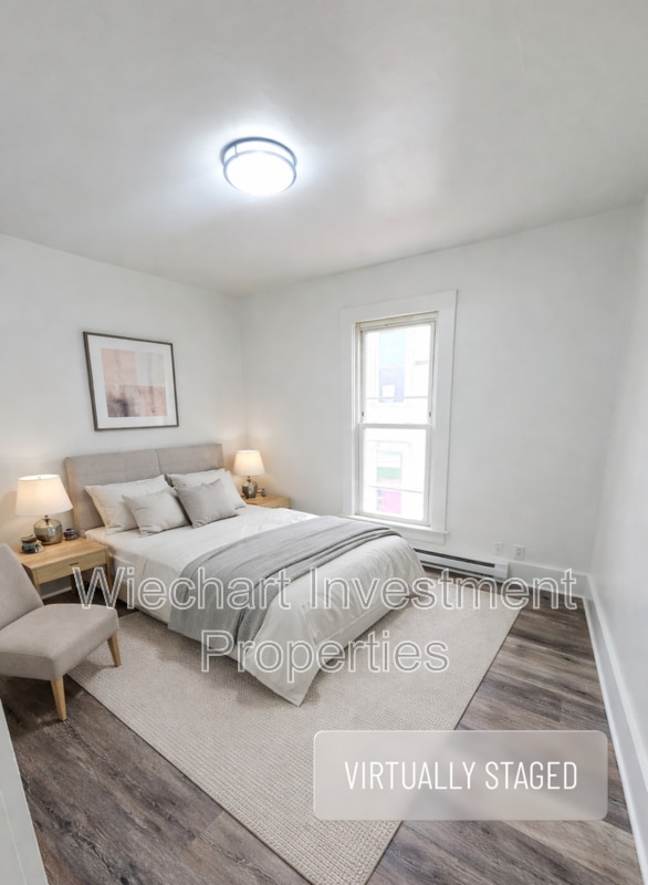 Photo - 931 1/2 W Wayne St