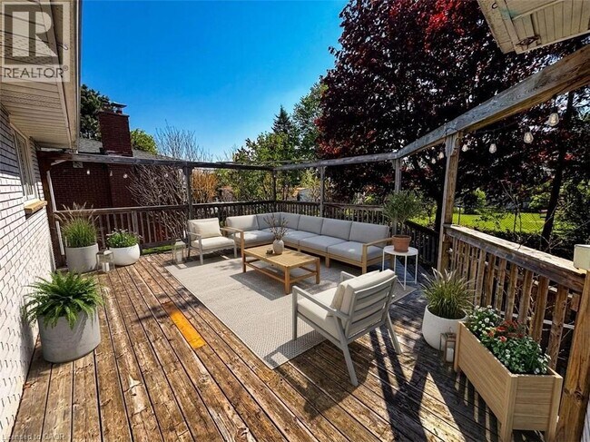 Photo - 15 Westchester Pl