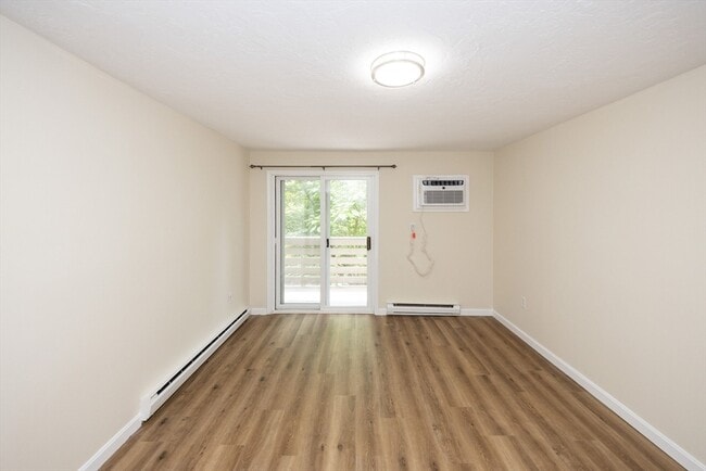 Photo - 1203 Grafton St Unidad 39