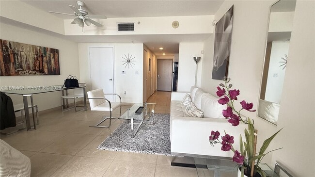 Photo - 1750 N Bayshore Dr Unidad 1908