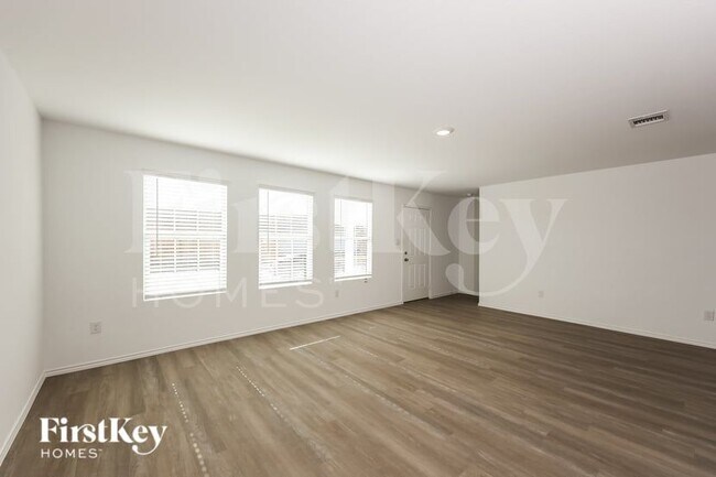 Photo - 7383 Cultivator Way