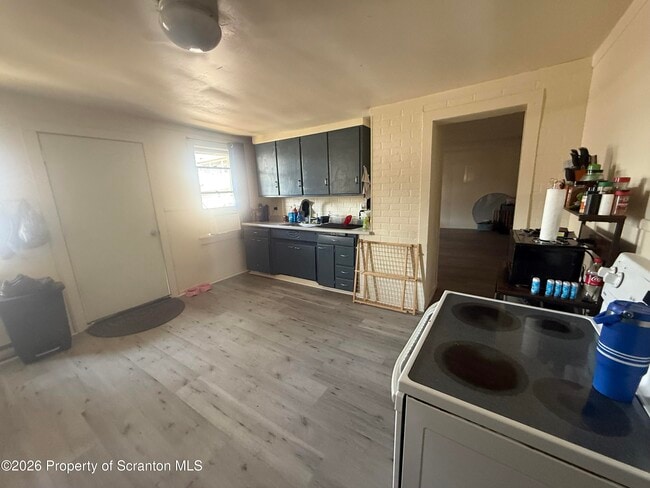 Photo - 122 Willow St