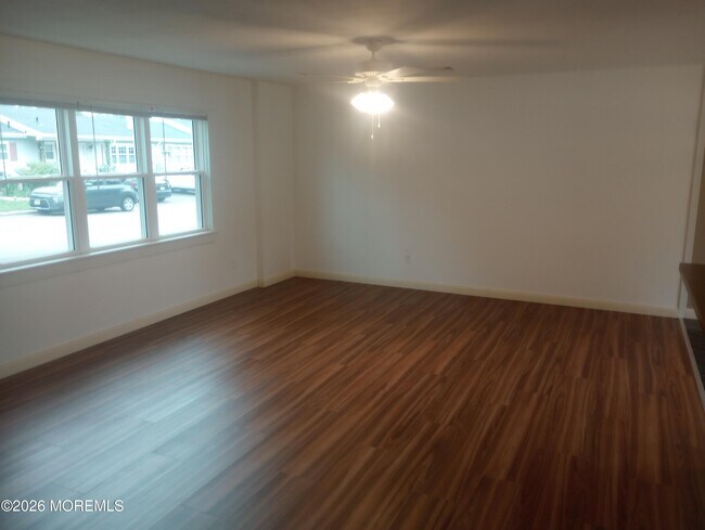 3 Primrose Ln Unit B