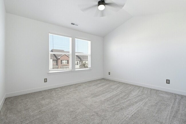 4571 W Watchmen Wy