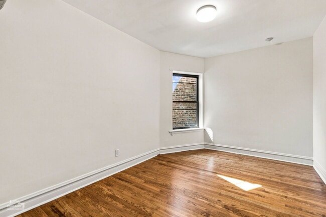 Photo - 5402 S Woodlawn Ave Unit 1