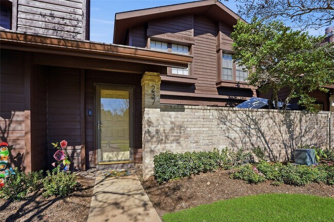 Photo - 2611 Grants Lake Blvd Unit 237