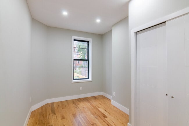 Photo - 360 Bradford St Unit 1