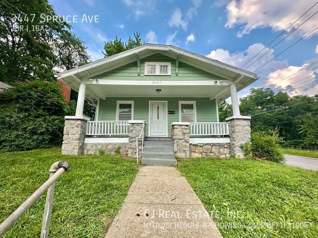 Building Photo - 3447 Spruce Ave