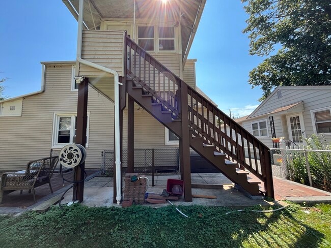 Photo - 1417 W High St Unidad 2