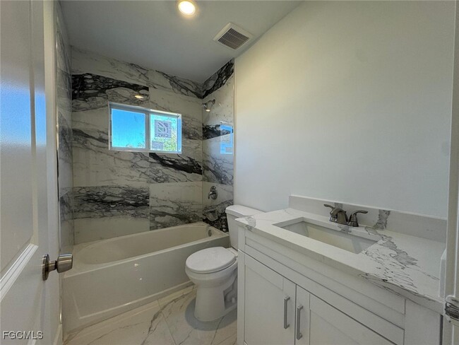 Photo - 424 Alabama Rd S