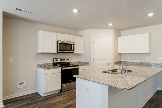 Photo - 2171 Bayside St SW