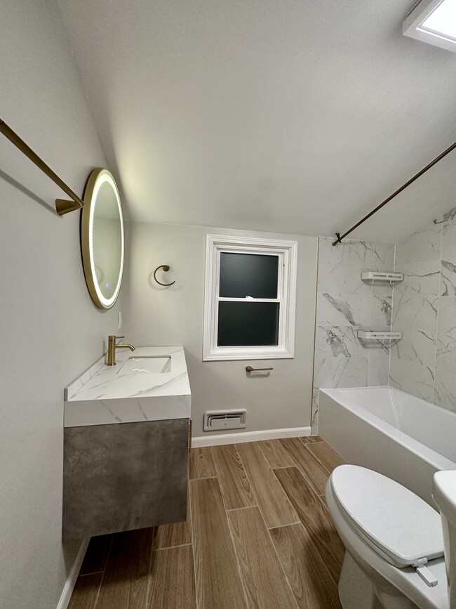 Photo - 60 Walnut Park