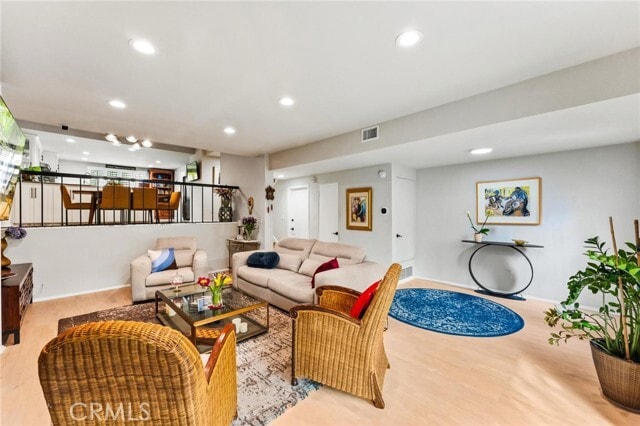 Photo - 13243 Fiji Way