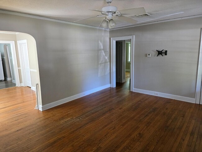 Photo - 4928 Oleander Dr