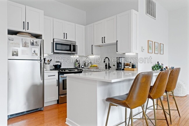 Photo - 333 W Hubbard St Unidad 5A