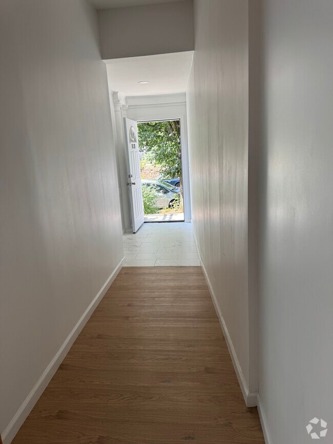 Building Photo - 9420 85th Rd Rental