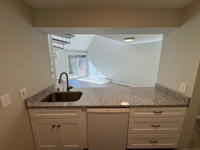 Photo - 181 Loomis Dr Unidad APT 148