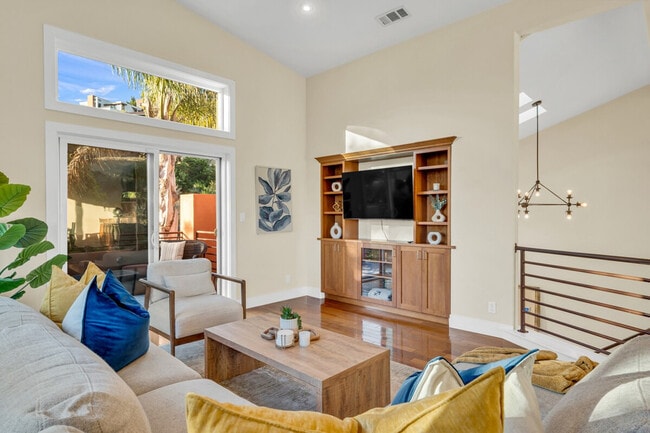 Photo - 535 Santa Fe Ave Unit SI ID1575254P