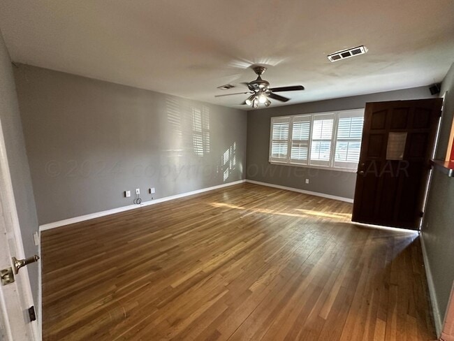 Photo - 2908 Jewell Dr