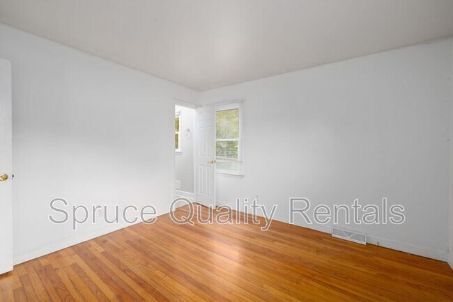 Photo - 5215 Peppercorn St