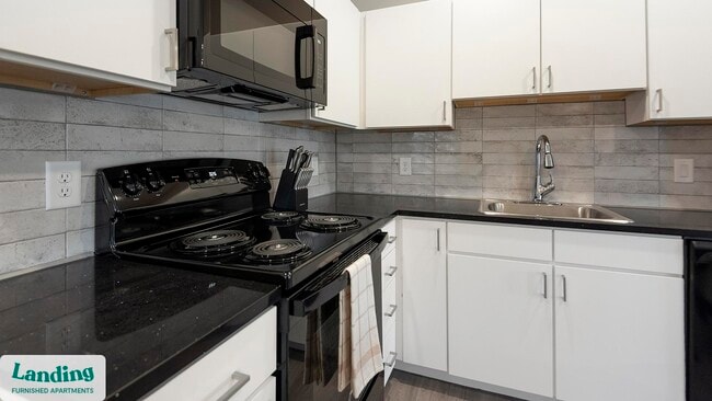 Photo - 645 N Front St Unit 424.1411803