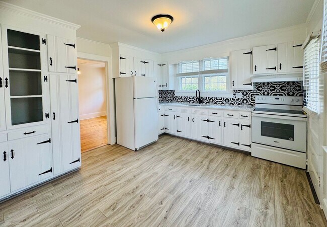 Photo - Cozy and Convenient Home in Oxford - Move in Ready