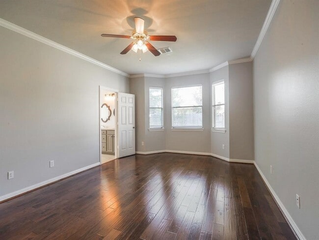 Building Photo - 5511 Wild Milberry Dr