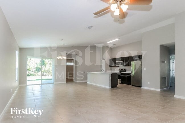 Photo - 957 SE Caravan Ave