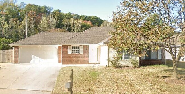 Photo - 1004 Norman Dr House
