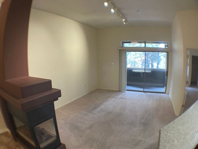 Photo - LEASE TAKEOVER_Summit park 2 bedroom condo