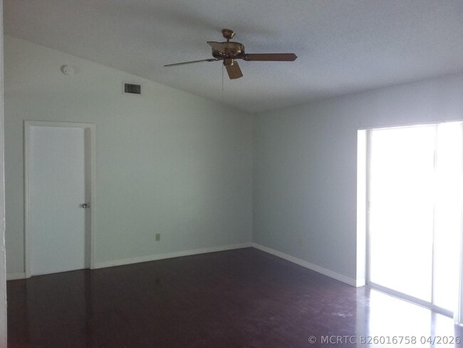 Photo - 161 SW Grimaldo Terrace