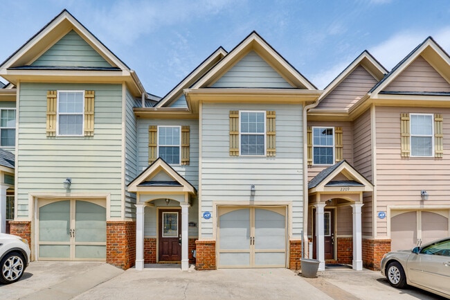 Photo - 2207 River Park Ct Townhome