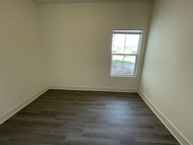 Photo - 5140/42 Chase Cir Unit 5142 Chase