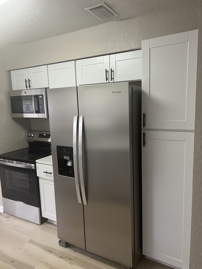 Photo - 1777 Wentwood Ave