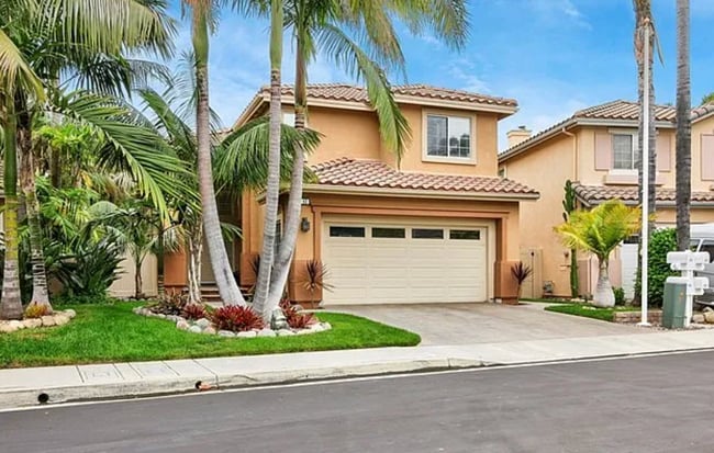 Building Photo - 43 Chapital