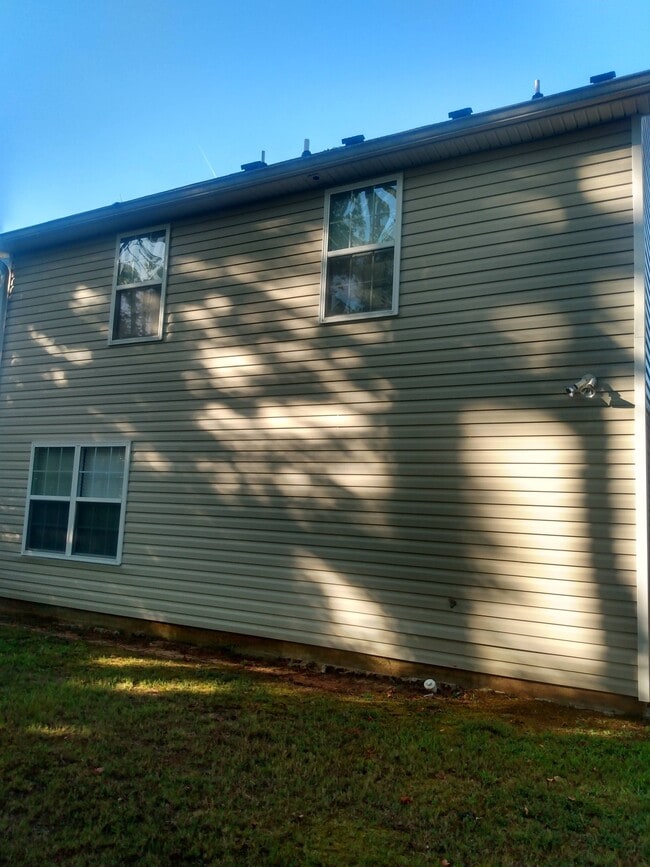 Photo - 6237 Hickory Ln Cir