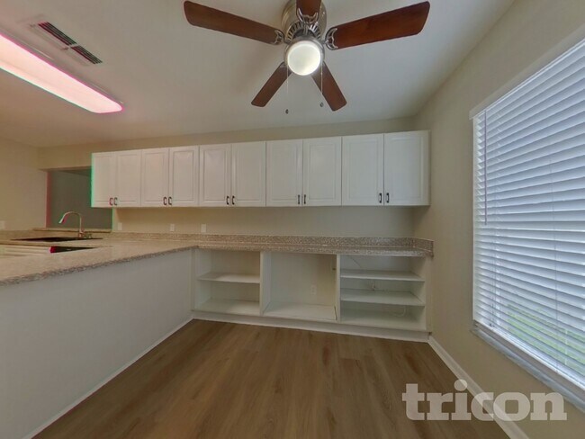 13613 Fawn Ridge Blvd