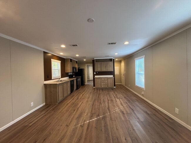 Photo - 231 Fryer St