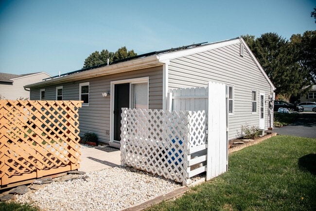 Photo - 506 Circle Dr