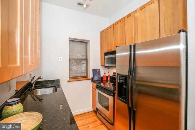 Photo - 1427 Chapin St NW Unidad 301