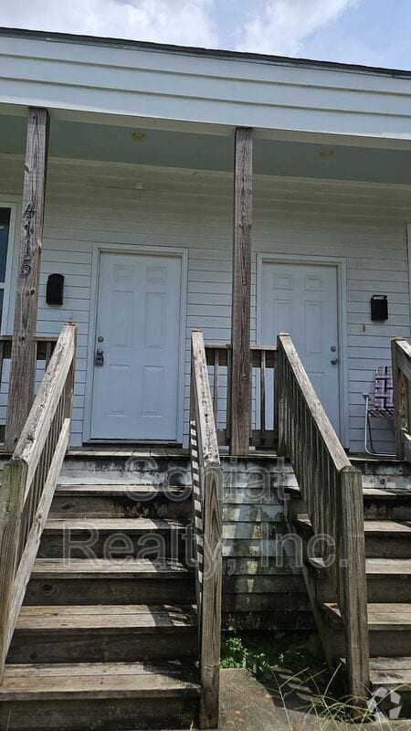 Building Photo - 4115 Hollygrove St Rental