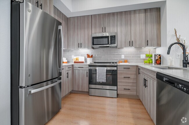 1BR, 1BA - 600SF - Kitchen - Caroline Rogers Ranch