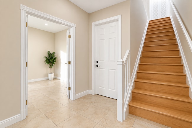 Photo - 770 Millbrae Ct