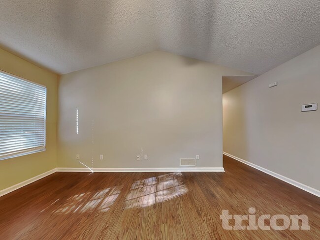 Photo - 1555 Mill Creek Rd