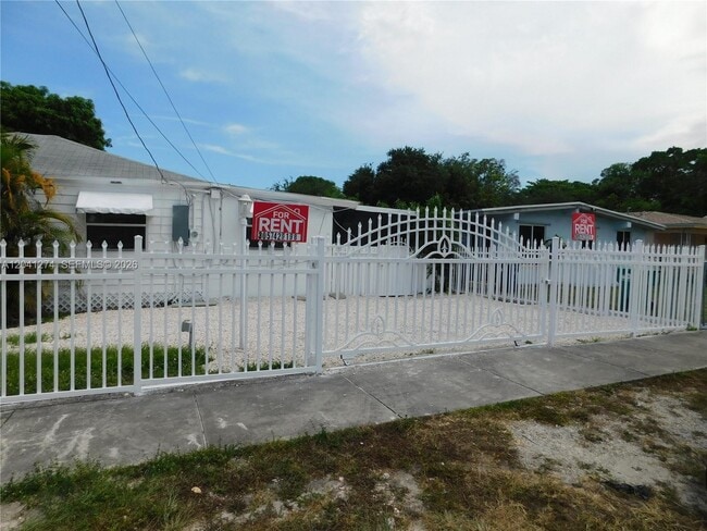 Photo - 2230 NW 58th St Unit B
