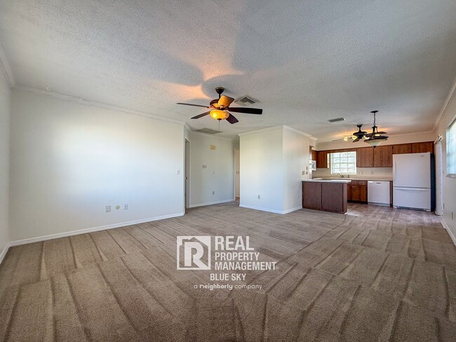 Photo - 6704 Hickorywood Ln